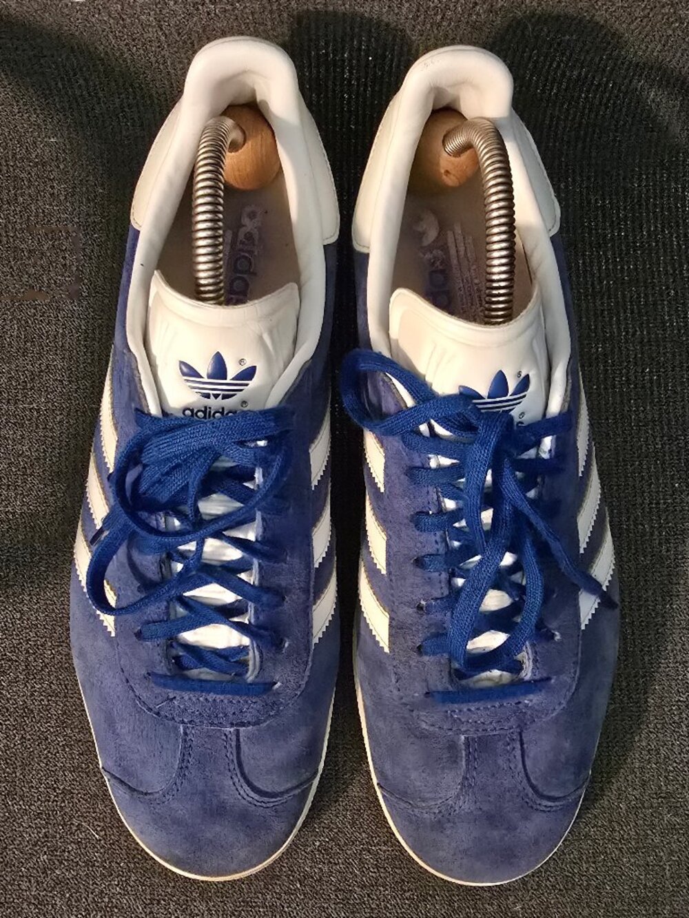adidas Gazelle "Collegiate Royal Blue" Style: S76227 Men's 9.5 - Picture 3 of 9